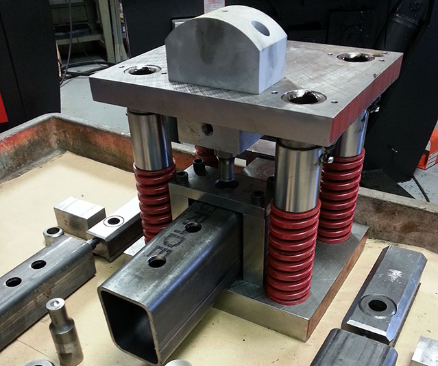 2.5" Round x 1.5" Long Moeller Die PUNCH Steel Cutting OBI Hydraulic press 2-1/2 